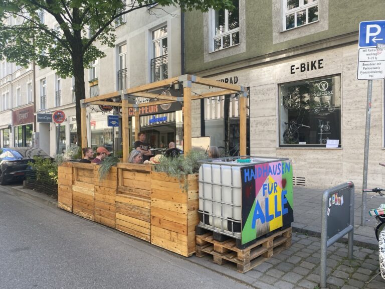 Jetzt neu: Parklet44